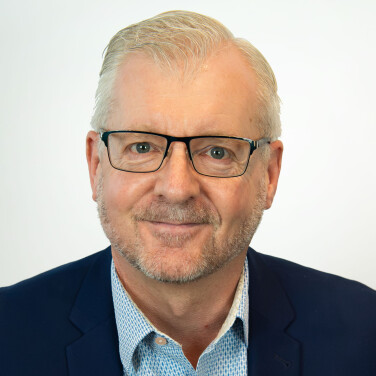 Simon Abbott
